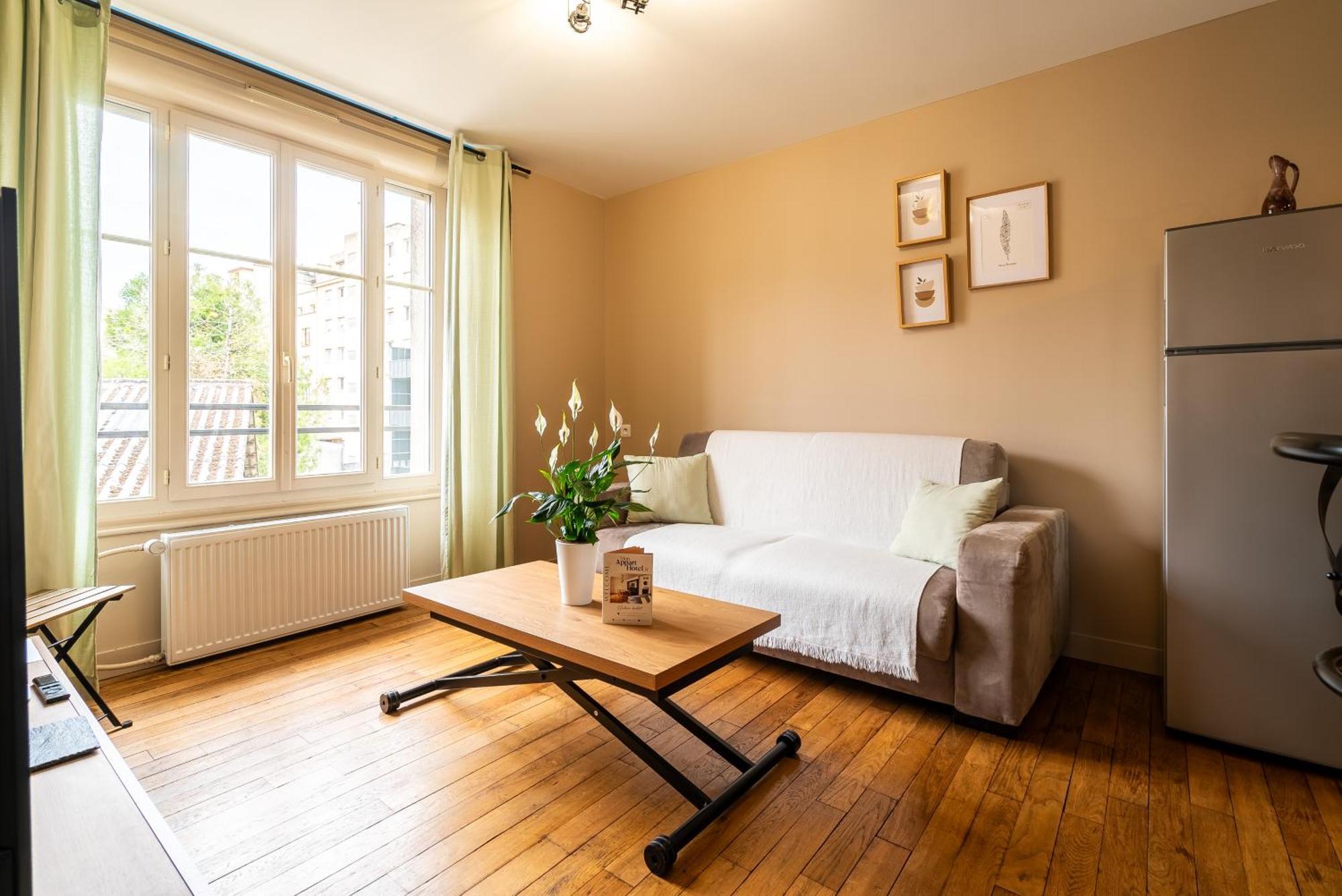 Mon Appart'Hotel - Gare De Limoges - Appartement Familial - Parking En Supp Eksteriør billede